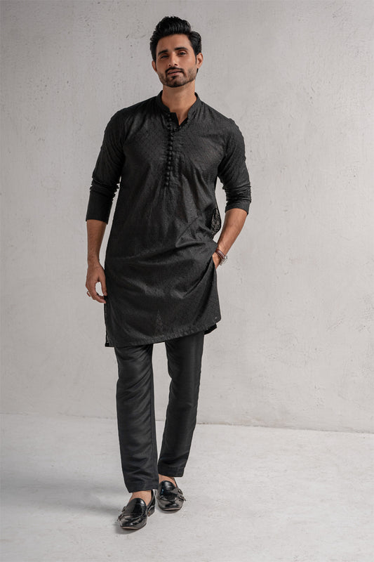 Black Embroidered Kurta